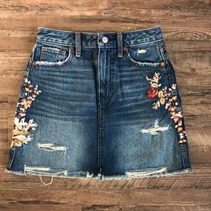 Abercrombie & Fitch mini skirt - size 24 - NWOT